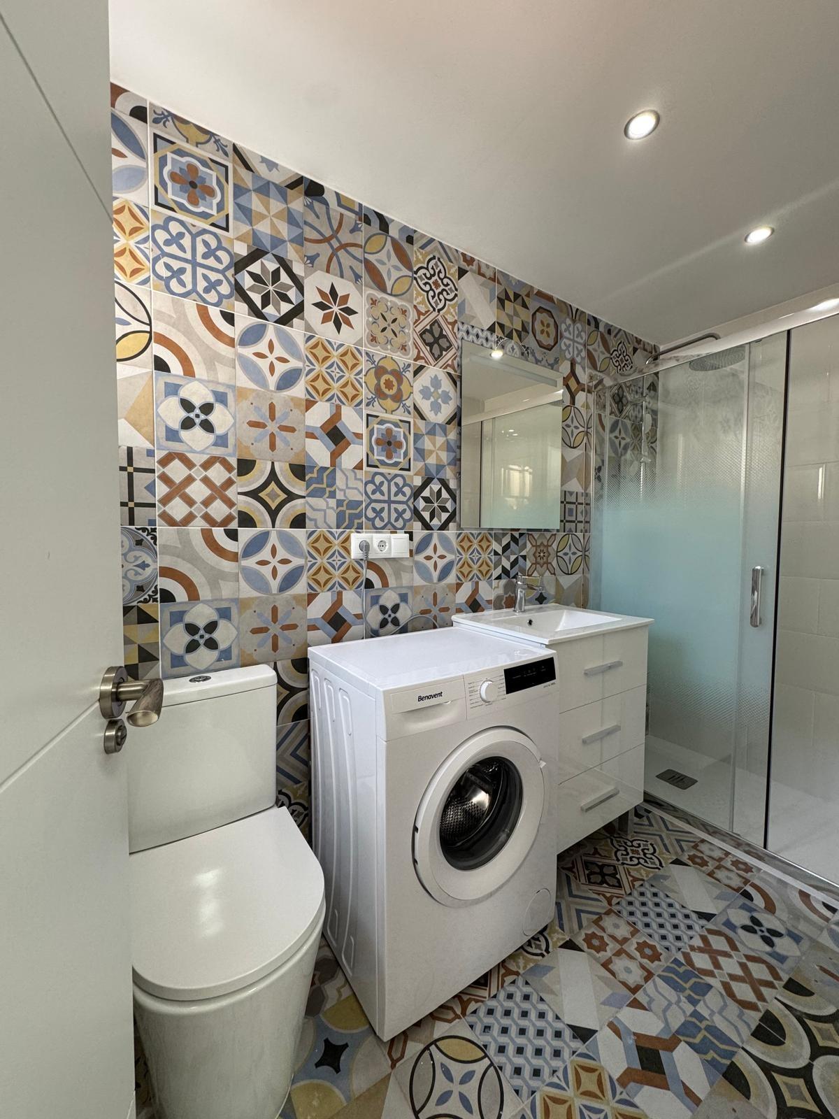 5 Bed, 3 Bath, HouseFor Sale, Torrevieja, Alicante