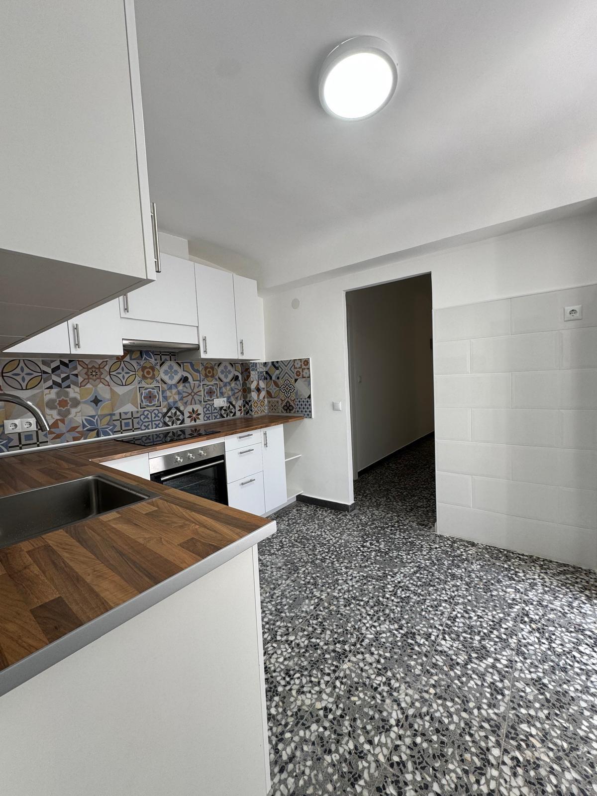 5 Bed, 3 Bath, HouseFor Sale, Torrevieja, Alicante