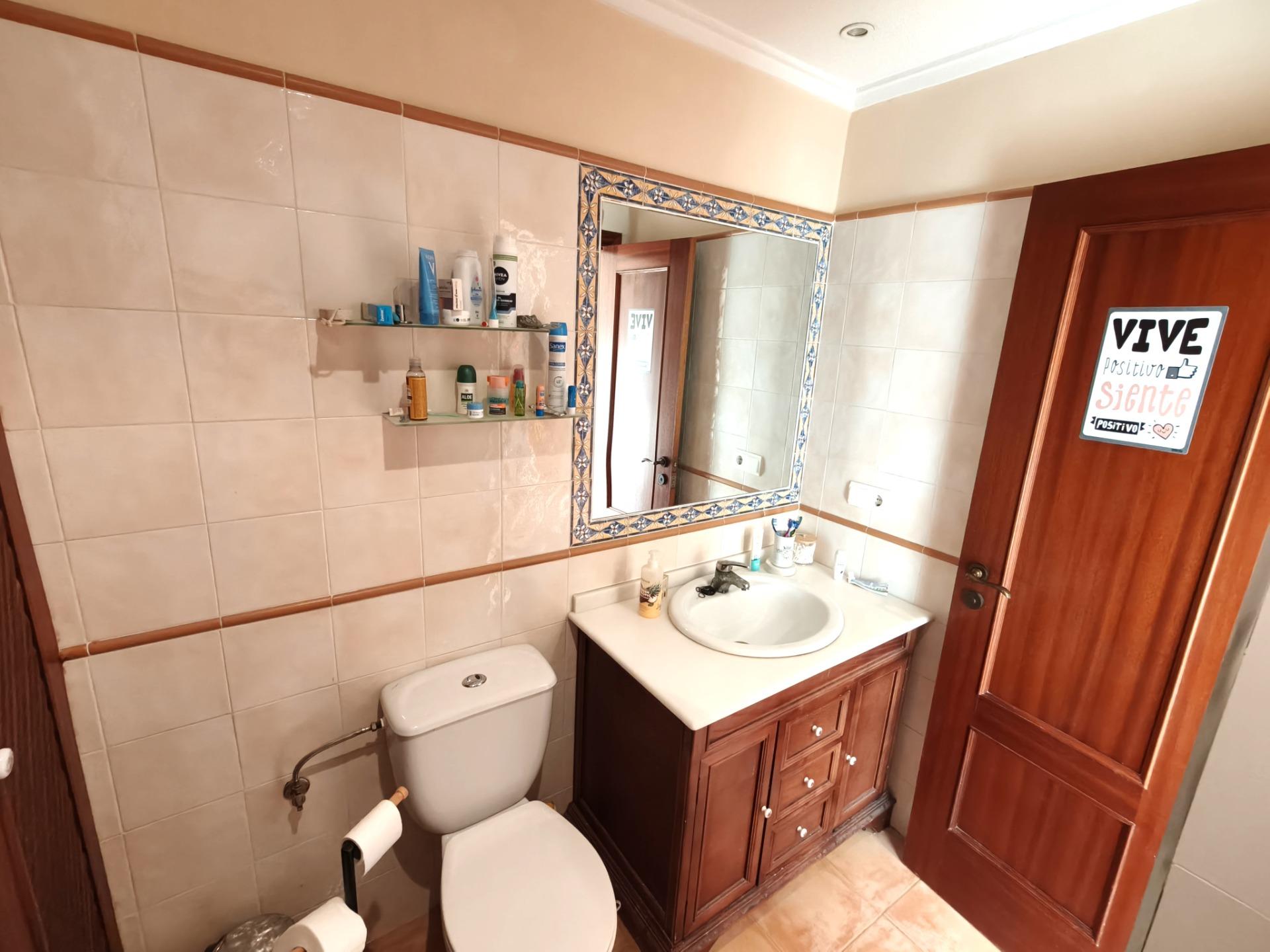 2 Bed, 1 Bath, ApartmentFor Sale, Torrevieja, Alicante