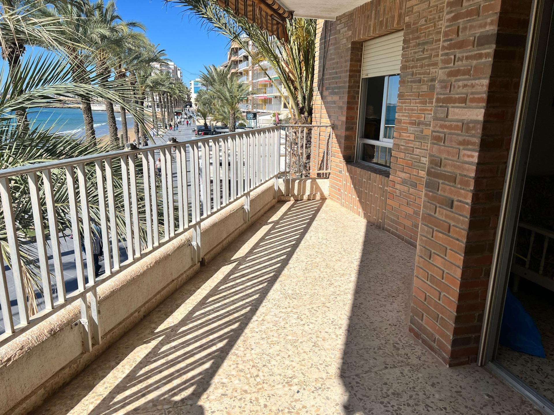 3 Bed, 1 Bath, ApartmentFor Sale, Torrevieja, Alicante