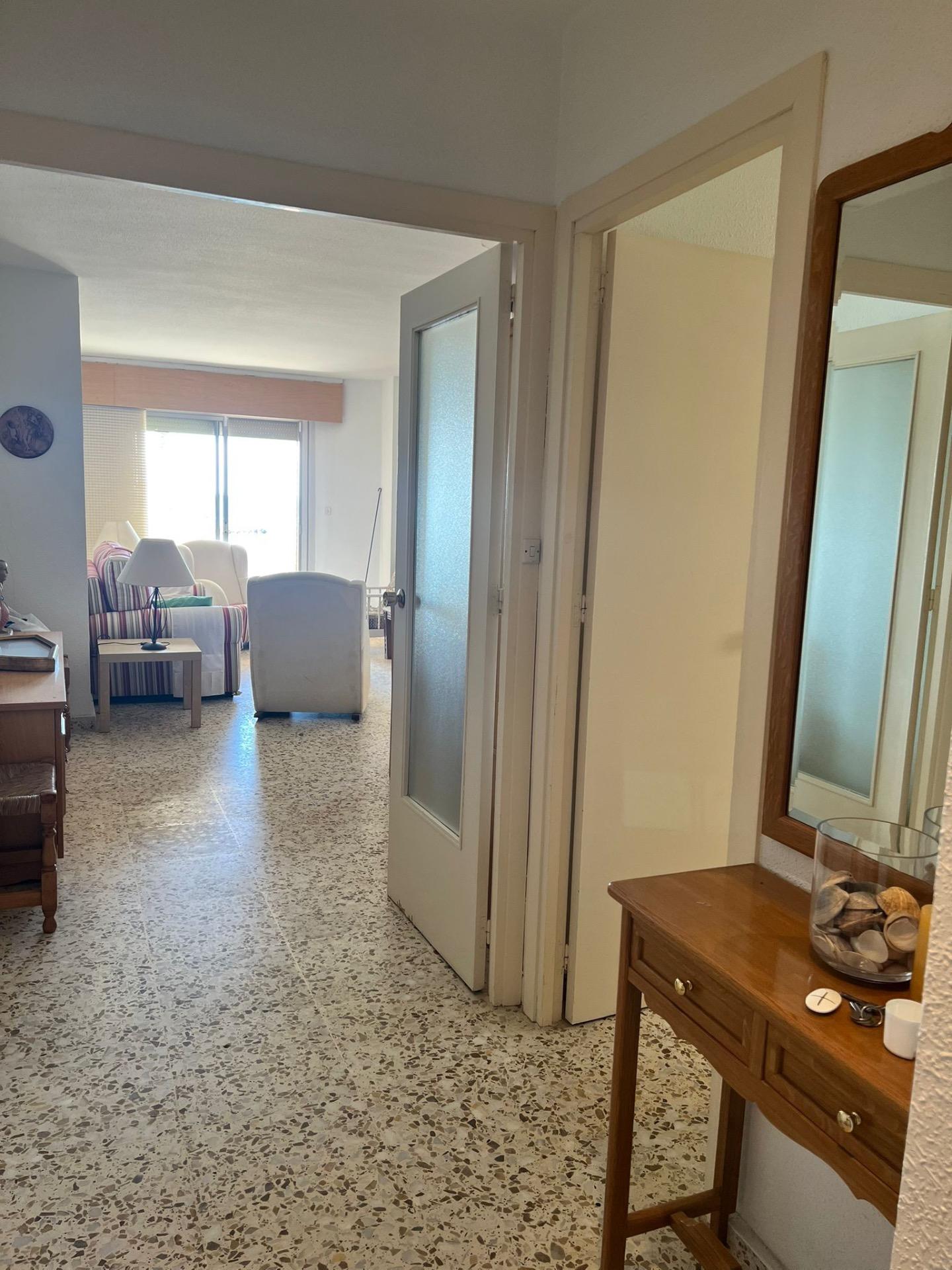 3 Bed, 1 Bath, ApartmentFor Sale, Torrevieja, Alicante