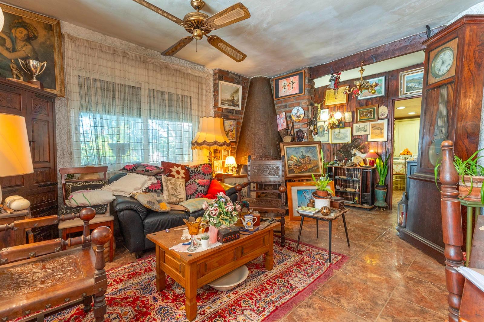 4 Bed, 2 Bath, HouseFor Sale, Orihuela Costa, Alicante