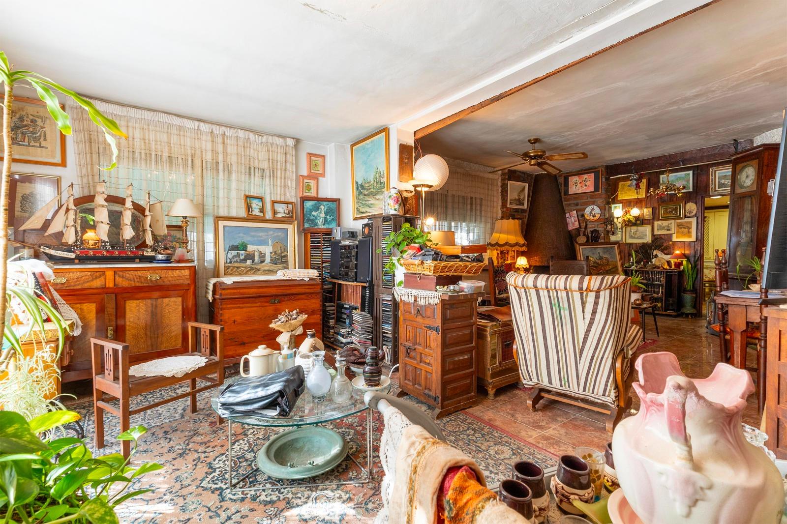 4 Bed, 2 Bath, HouseFor Sale, Orihuela Costa, Alicante