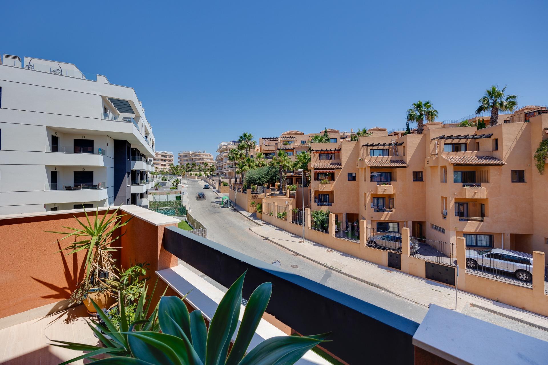 2 Bed, 2 Bath, ApartmentFor Sale, Orihuela Costa, Alicante