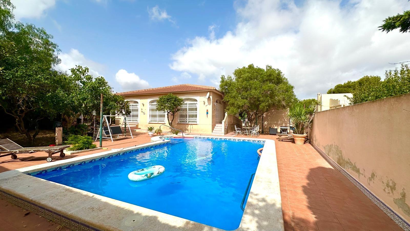 3 Bed, 3 Bath, HouseFor Sale, Torrevieja, Alicante