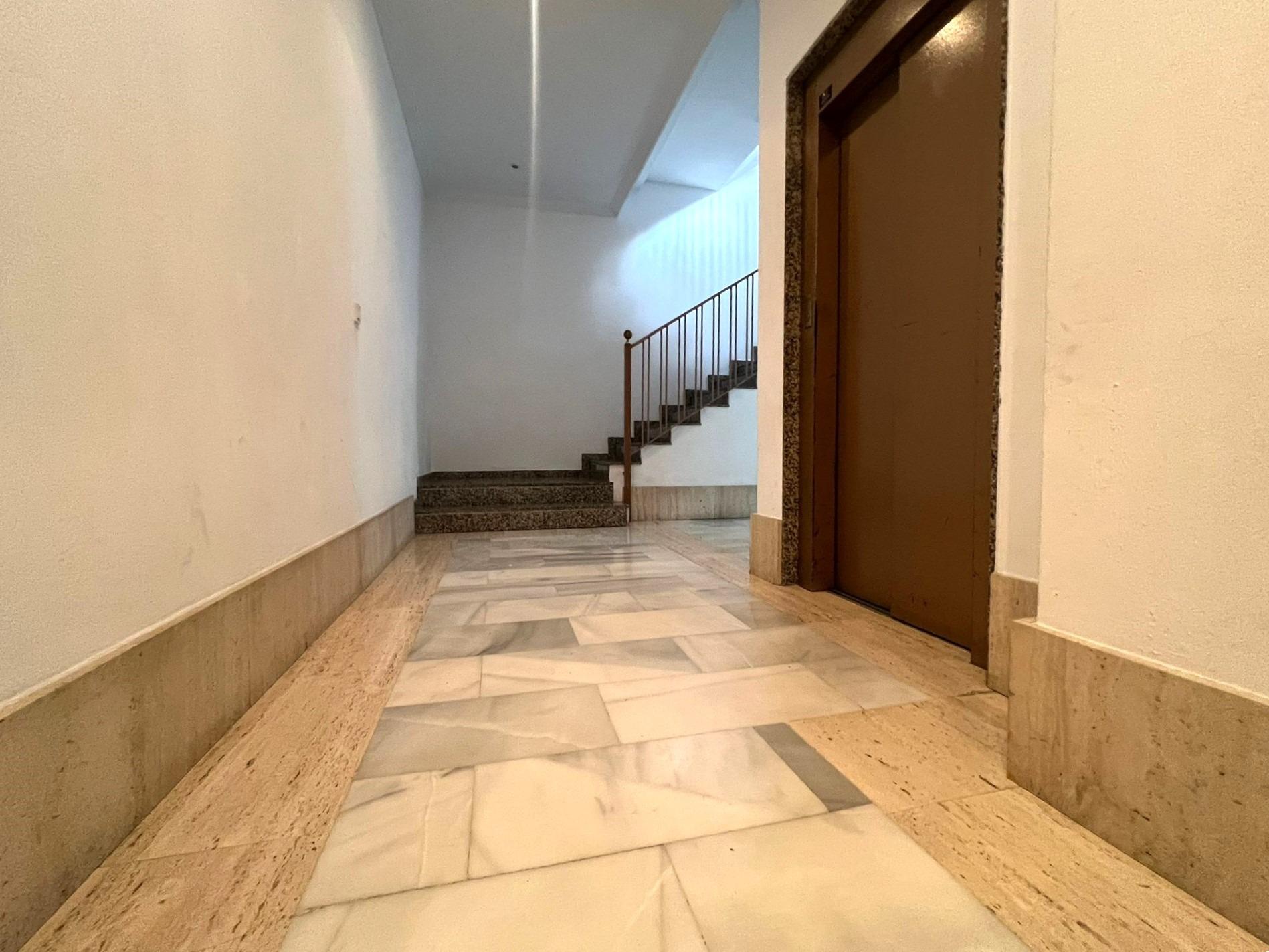 2 Bed, 1 Bath, ApartmentFor Sale, Torrevieja, Alicante