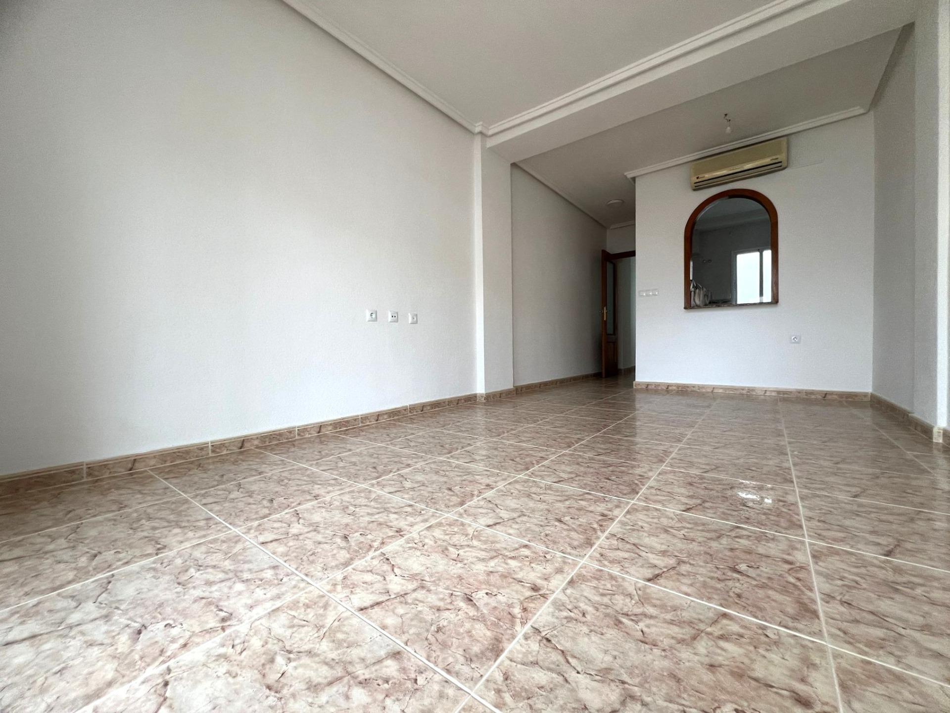 2 Bed, 1 Bath, ApartmentFor Sale, Torrevieja, Alicante