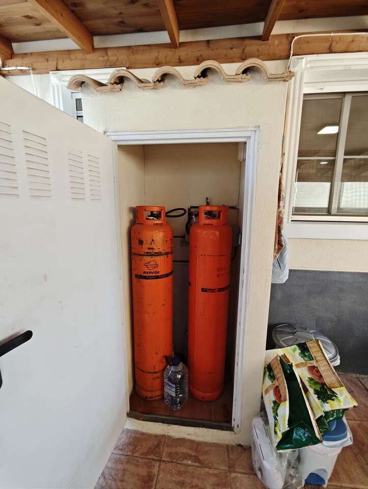 4 Bed, 2 Bath, HouseFor Sale, Aspe, Alicante