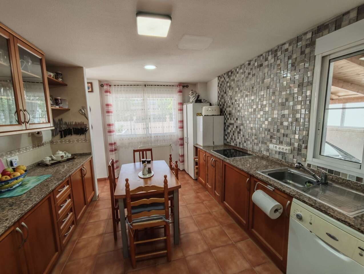 4 Bed, 2 Bath, HouseFor Sale, Aspe, Alicante