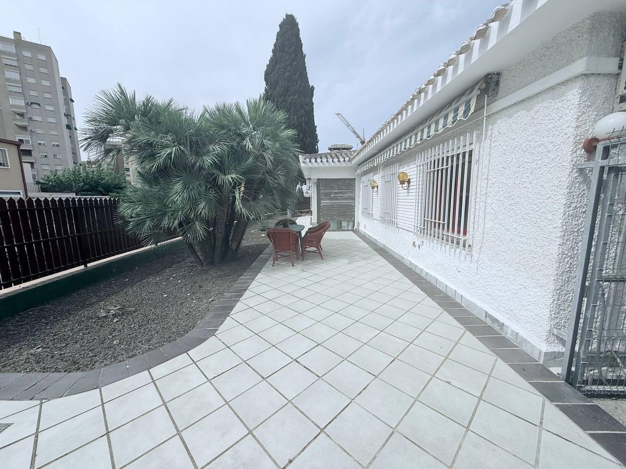 4 Bed, 3 Bath, HouseFor Sale, Orihuela Costa, Alicante