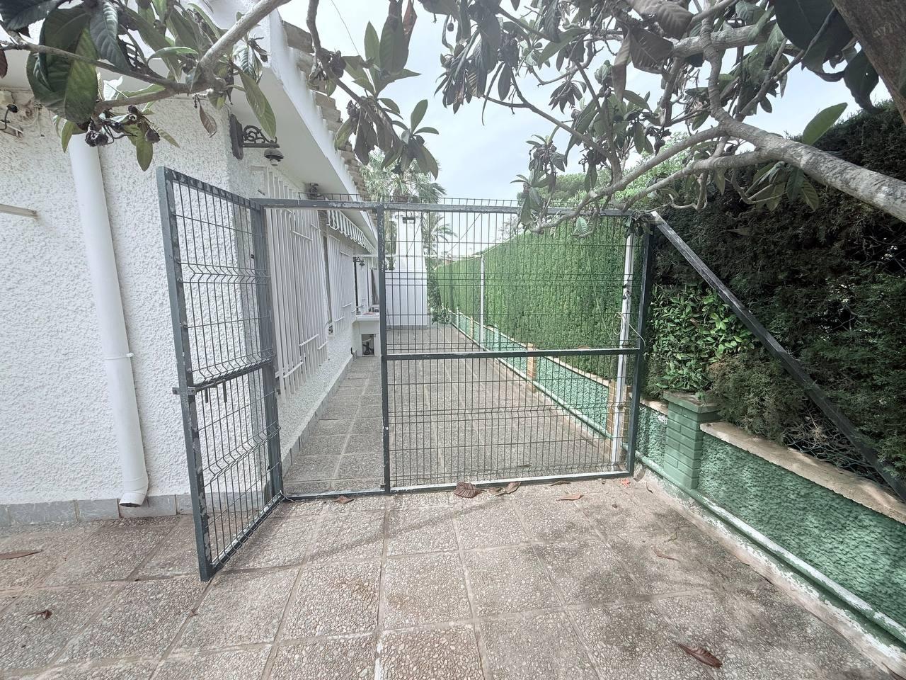 4 Bed, 3 Bath, HouseFor Sale, Orihuela Costa, Alicante