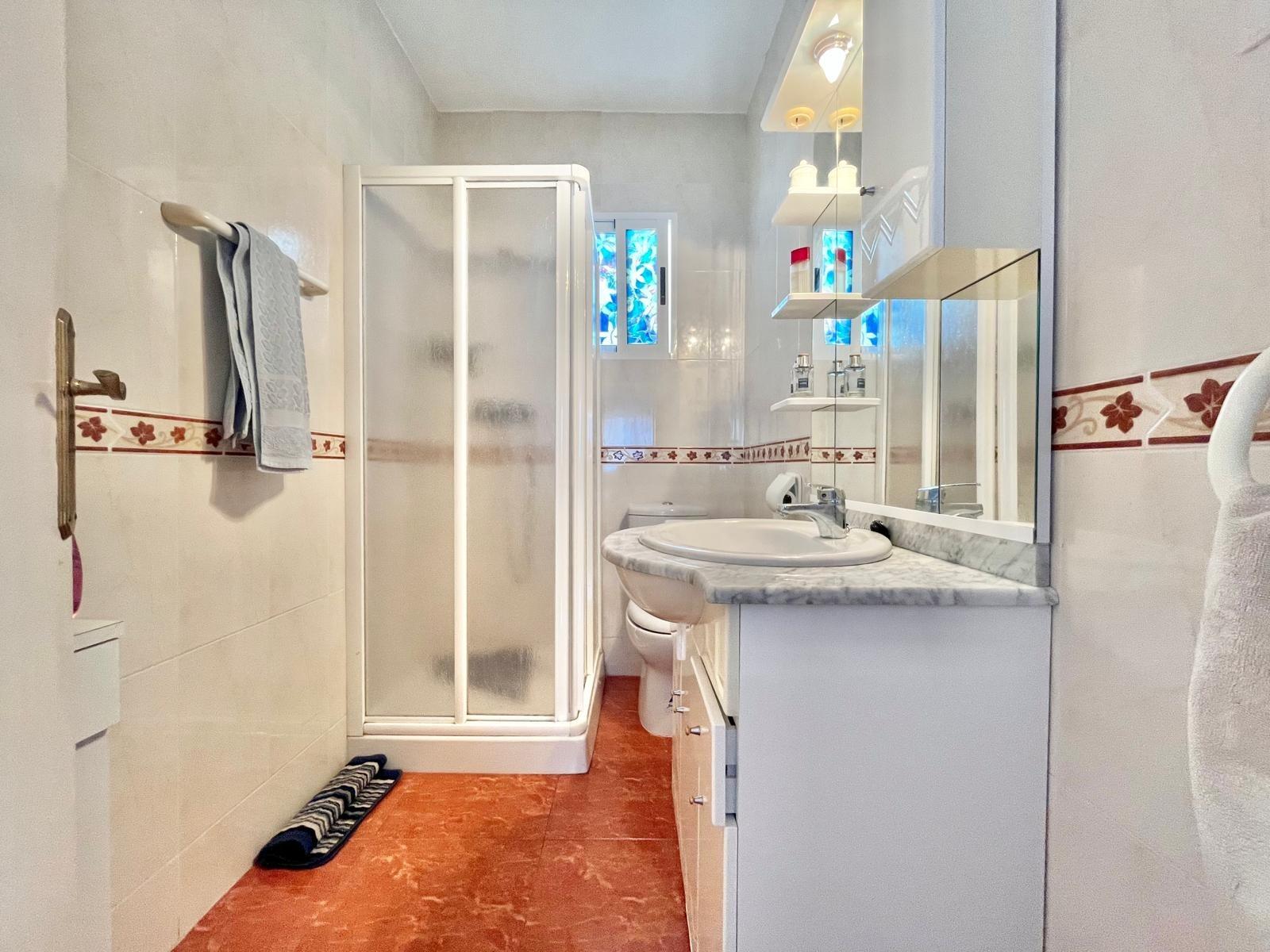 3 Bed, 1 Bath, ApartmentFor Sale, Torrevieja, Alicante