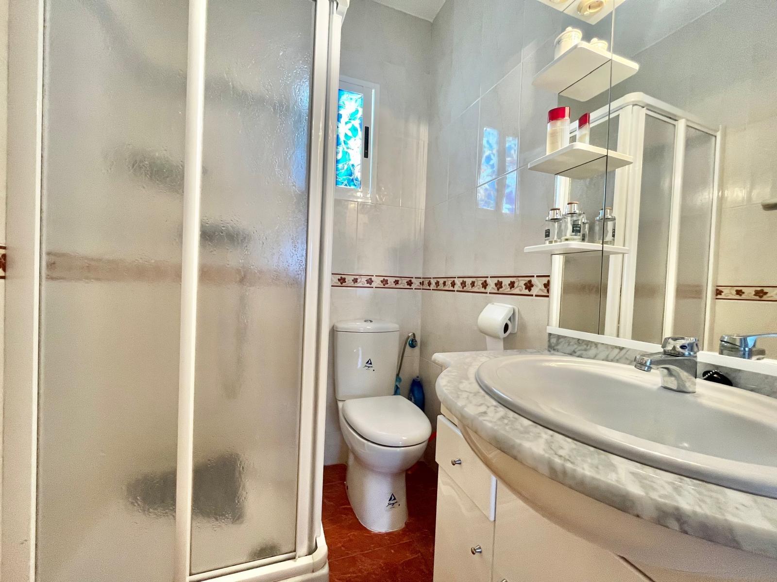 3 Bed, 1 Bath, ApartmentFor Sale, Torrevieja, Alicante