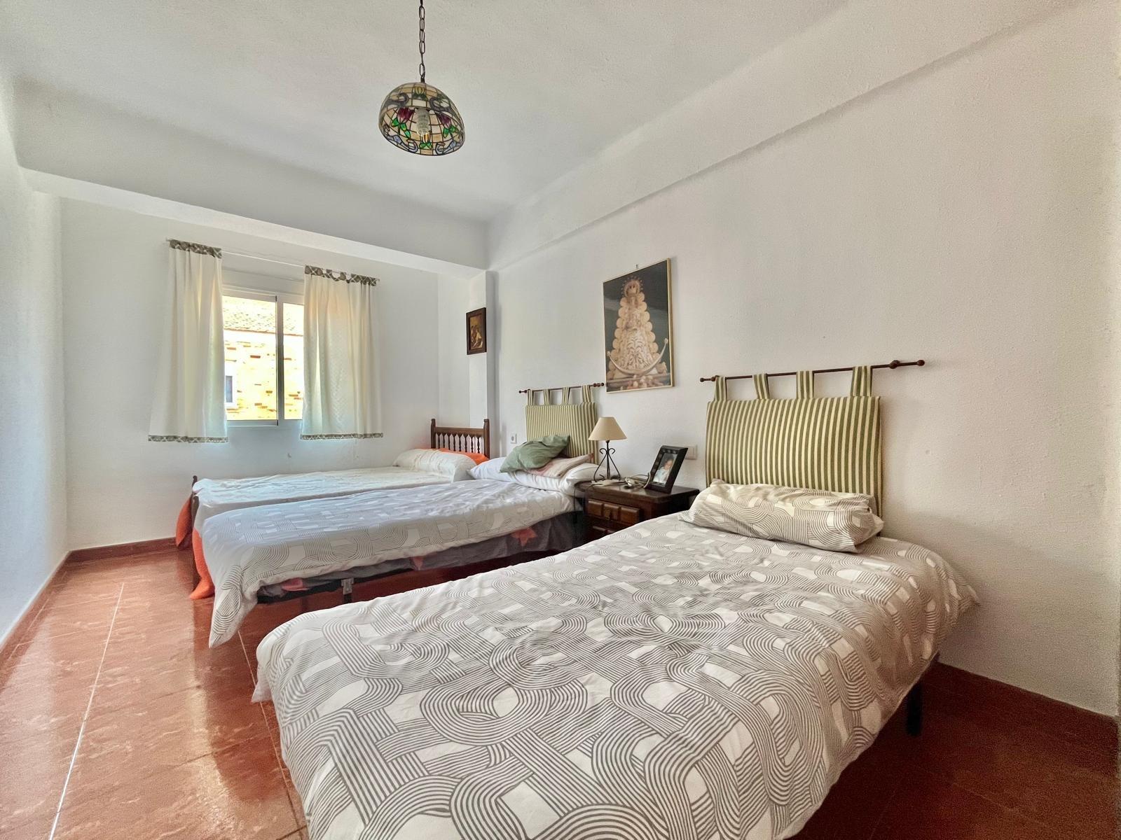 3 Bed, 1 Bath, ApartmentFor Sale, Torrevieja, Alicante