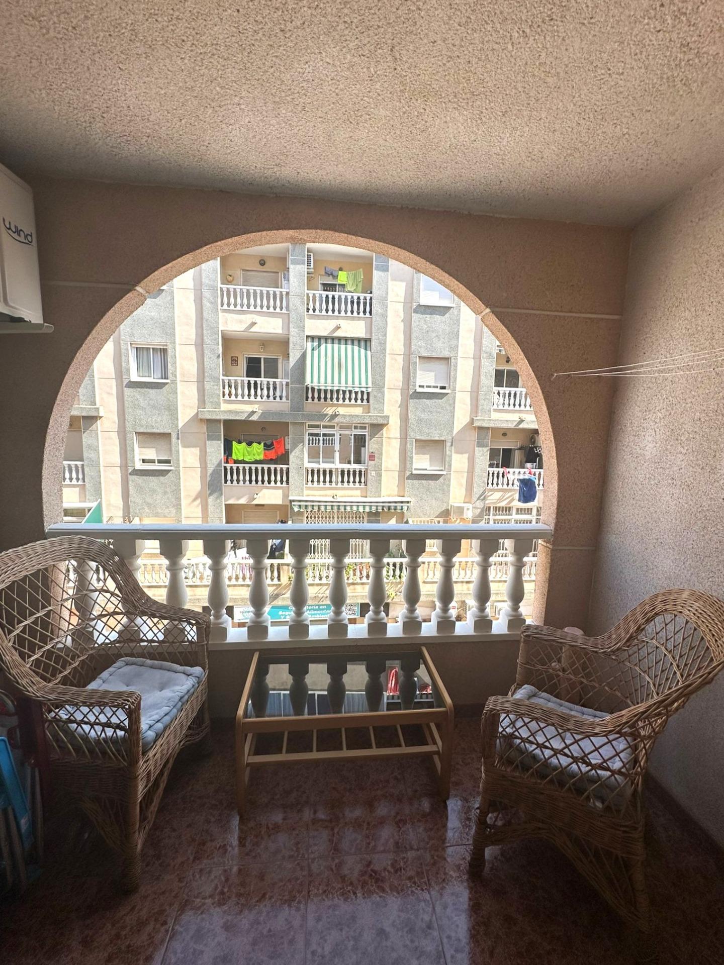 2 Bed, 1 Bath, ApartmentFor Sale, Torrevieja, Alicante