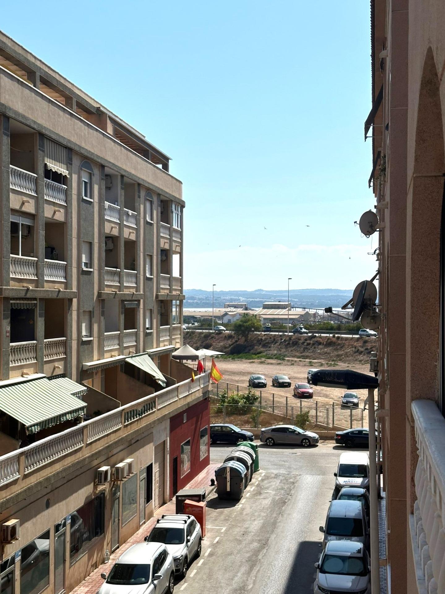 2 Bed, 1 Bath, ApartmentFor Sale, Torrevieja, Alicante