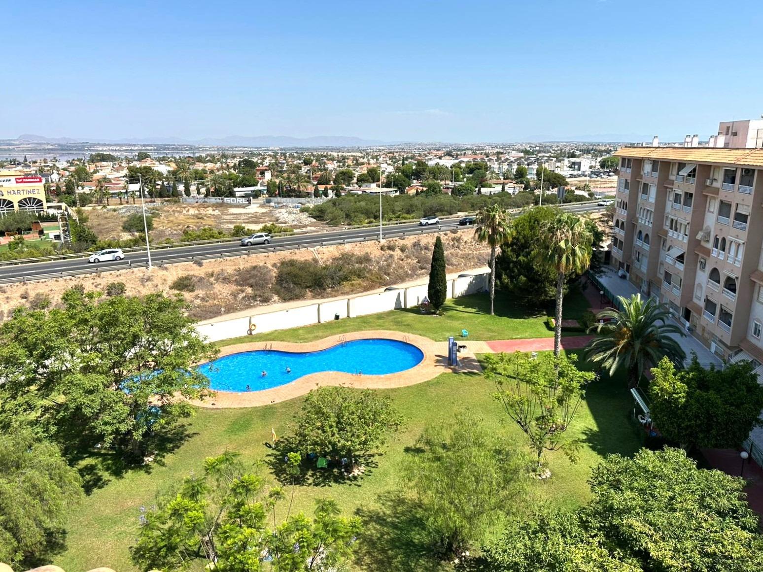 2 Bed, 1 Bath, ApartmentFor Sale, Torrevieja, Alicante