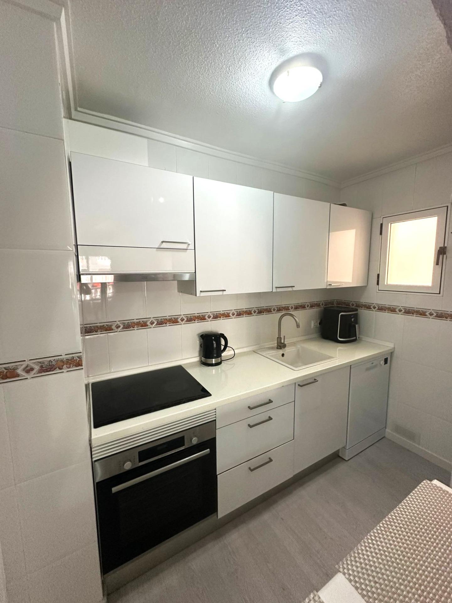 2 Bed, 1 Bath, ApartmentFor Sale, Torrevieja, Alicante