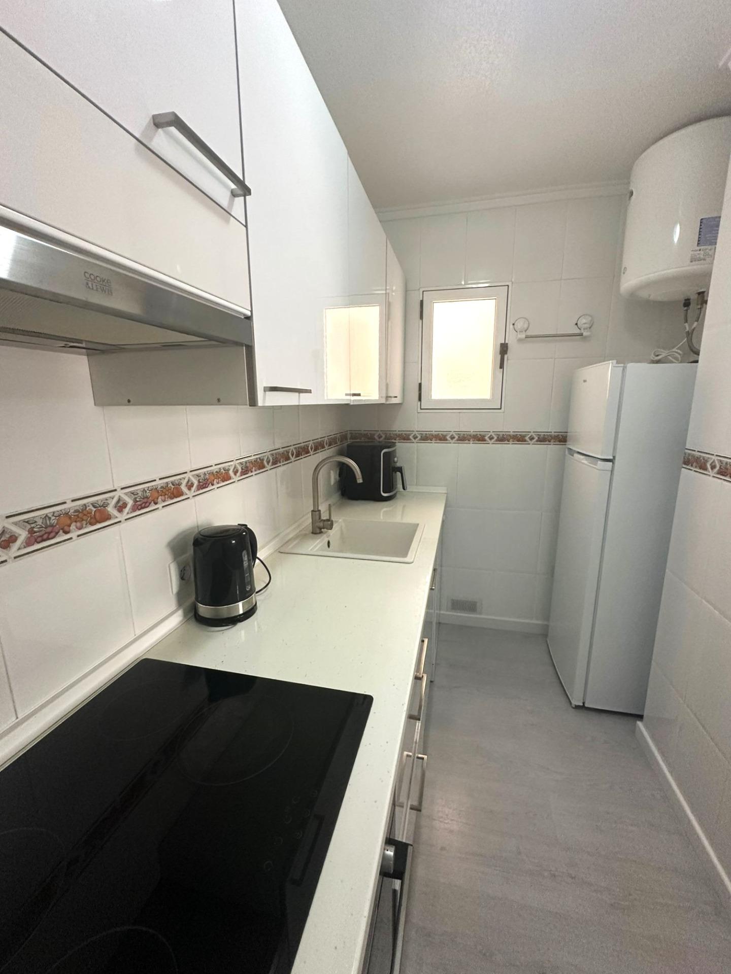 2 Bed, 1 Bath, ApartmentFor Sale, Torrevieja, Alicante
