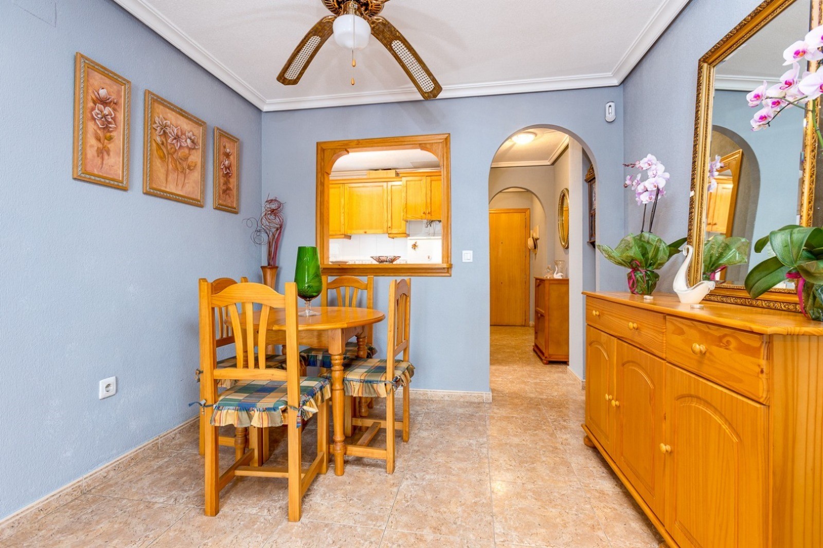 2 Bed, 1 Bath, ApartmentFor Sale, Torrevieja, Alicante