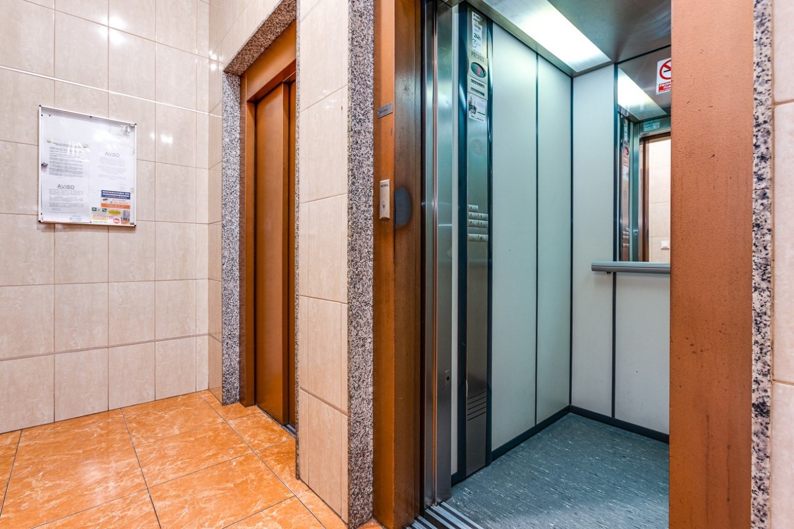 2 Bed, 1 Bath, ApartmentFor Sale, Torrevieja, Alicante