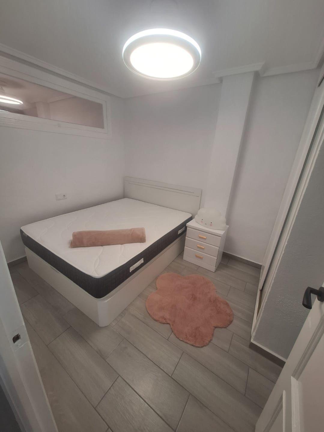 2 Bed, 1 Bath, ApartmentFor Sale, Torrevieja, Alicante