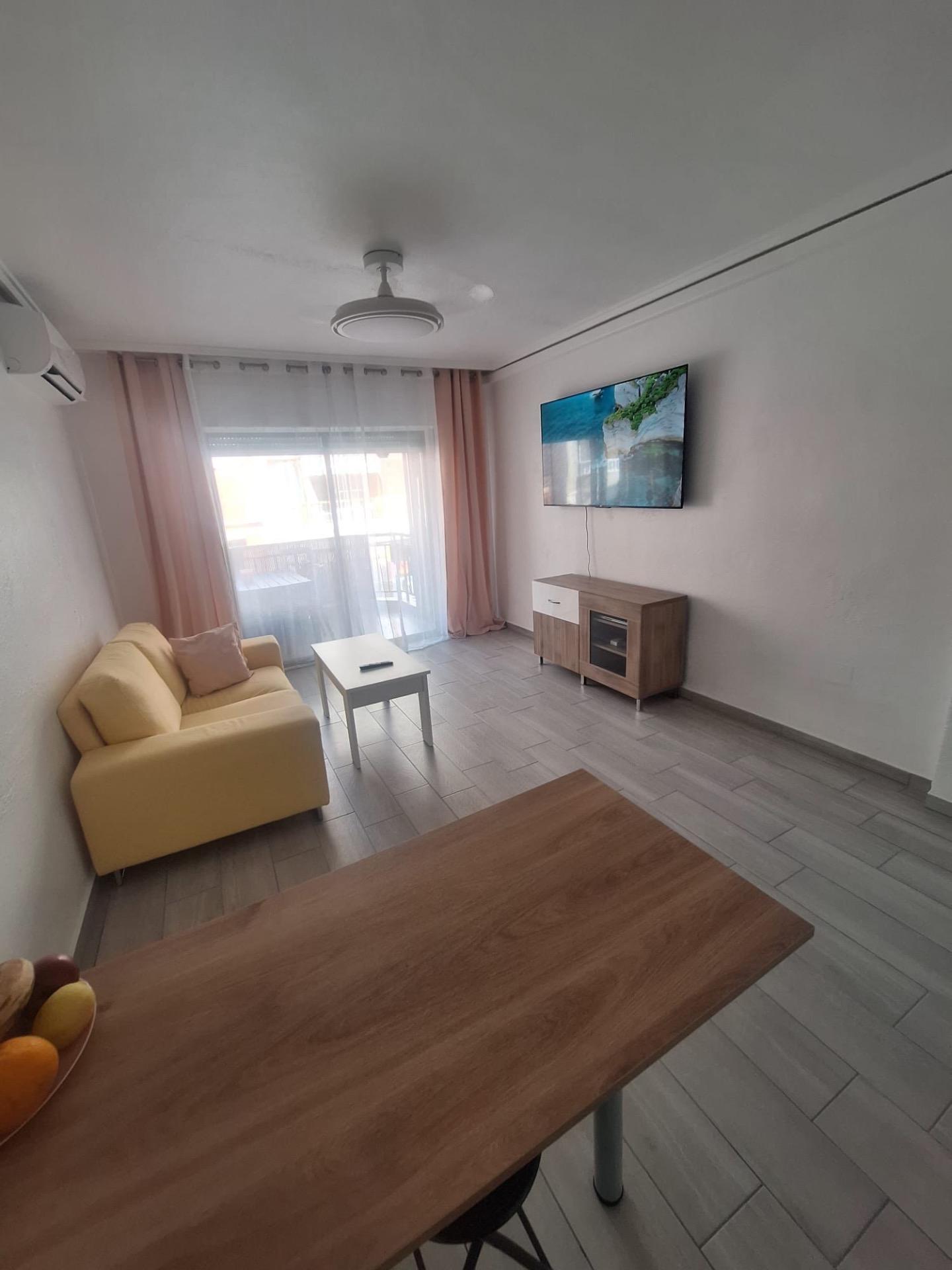 2 Bed, 1 Bath, ApartmentFor Sale, Torrevieja, Alicante