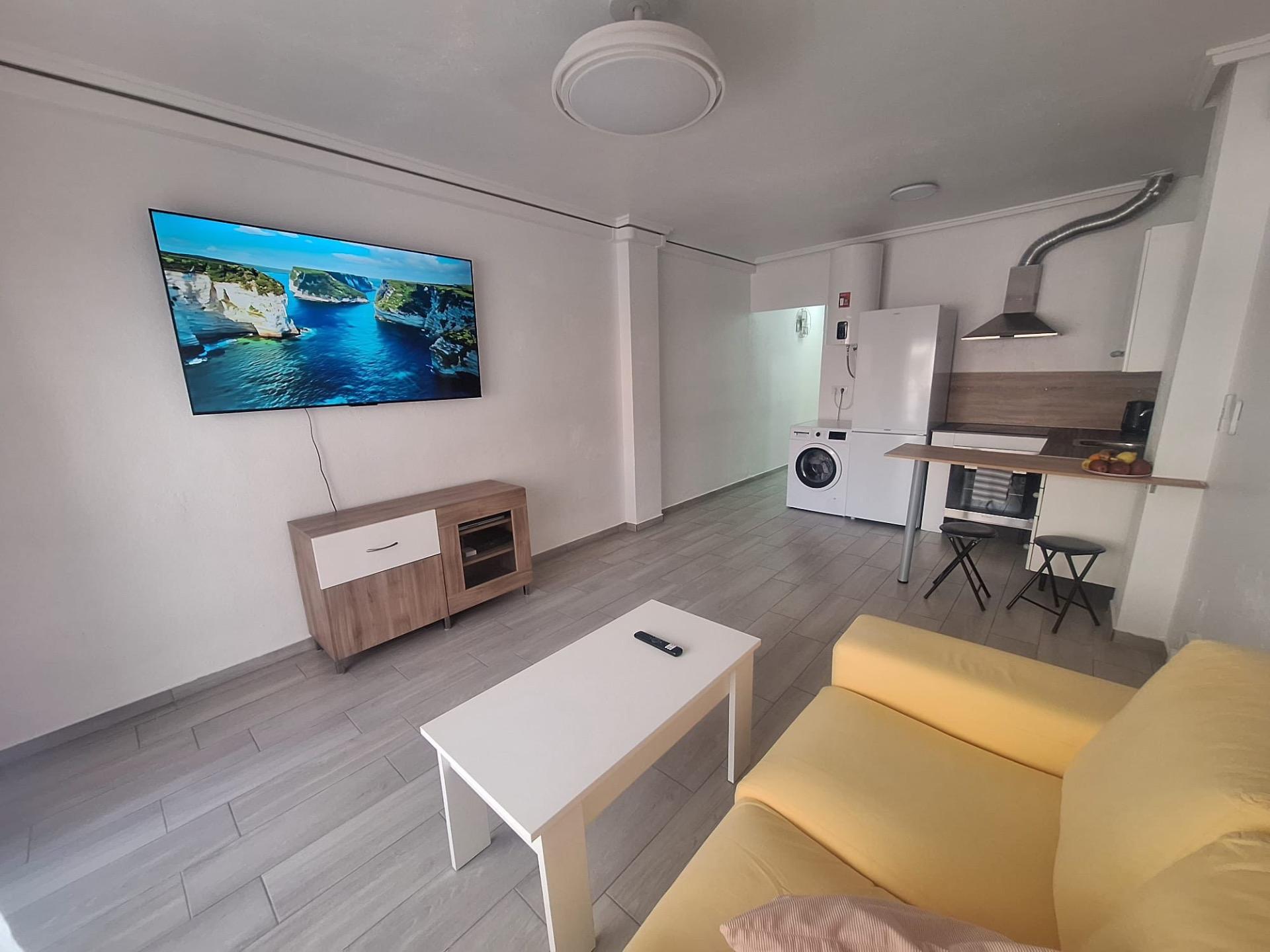 2 Bed, 1 Bath, ApartmentFor Sale, Torrevieja, Alicante