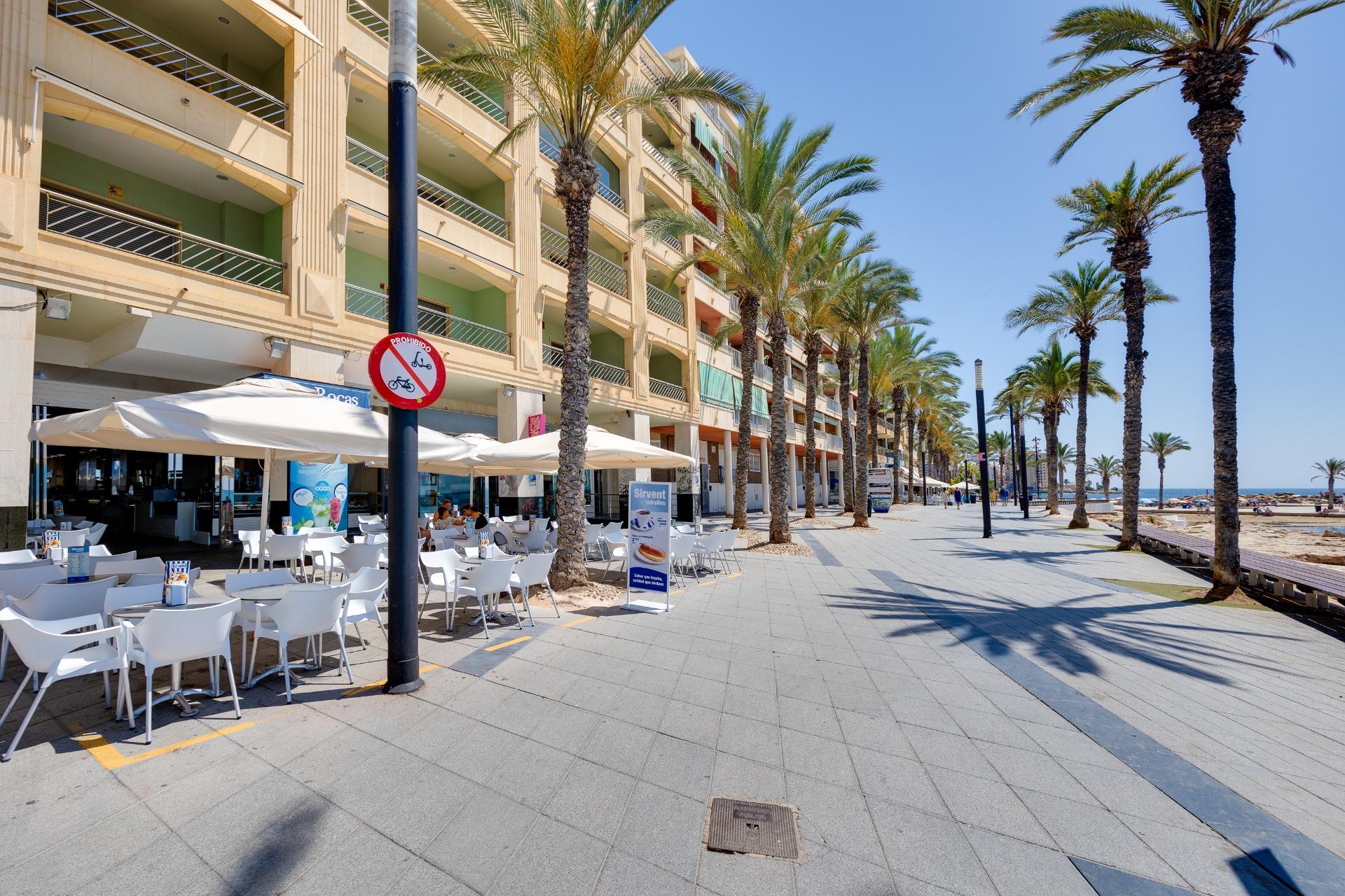3 Bed, 2 Bath, ApartmentFor Sale, Torrevieja, Alicante
