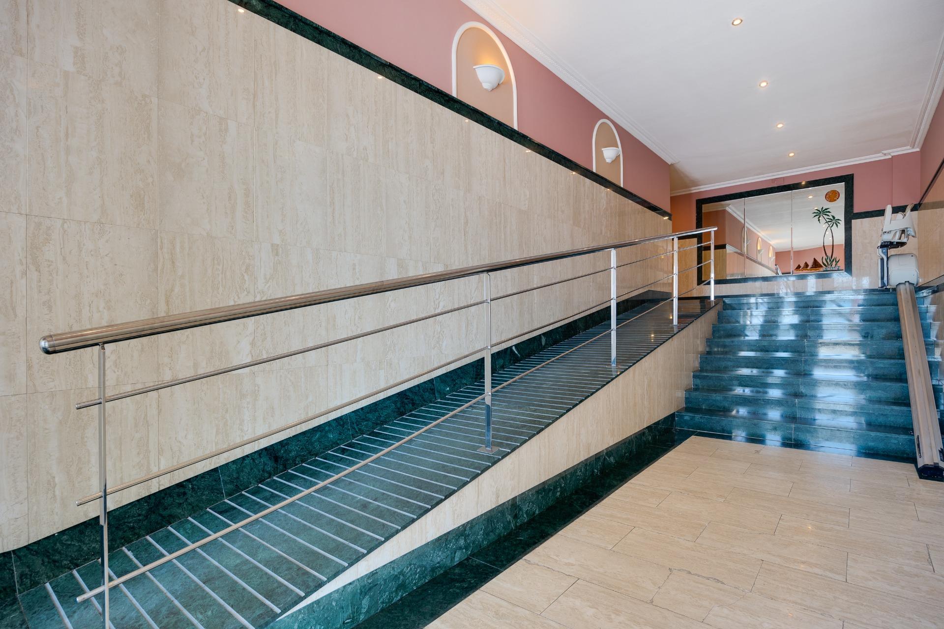 3 Bed, 2 Bath, ApartmentFor Sale, Torrevieja, Alicante