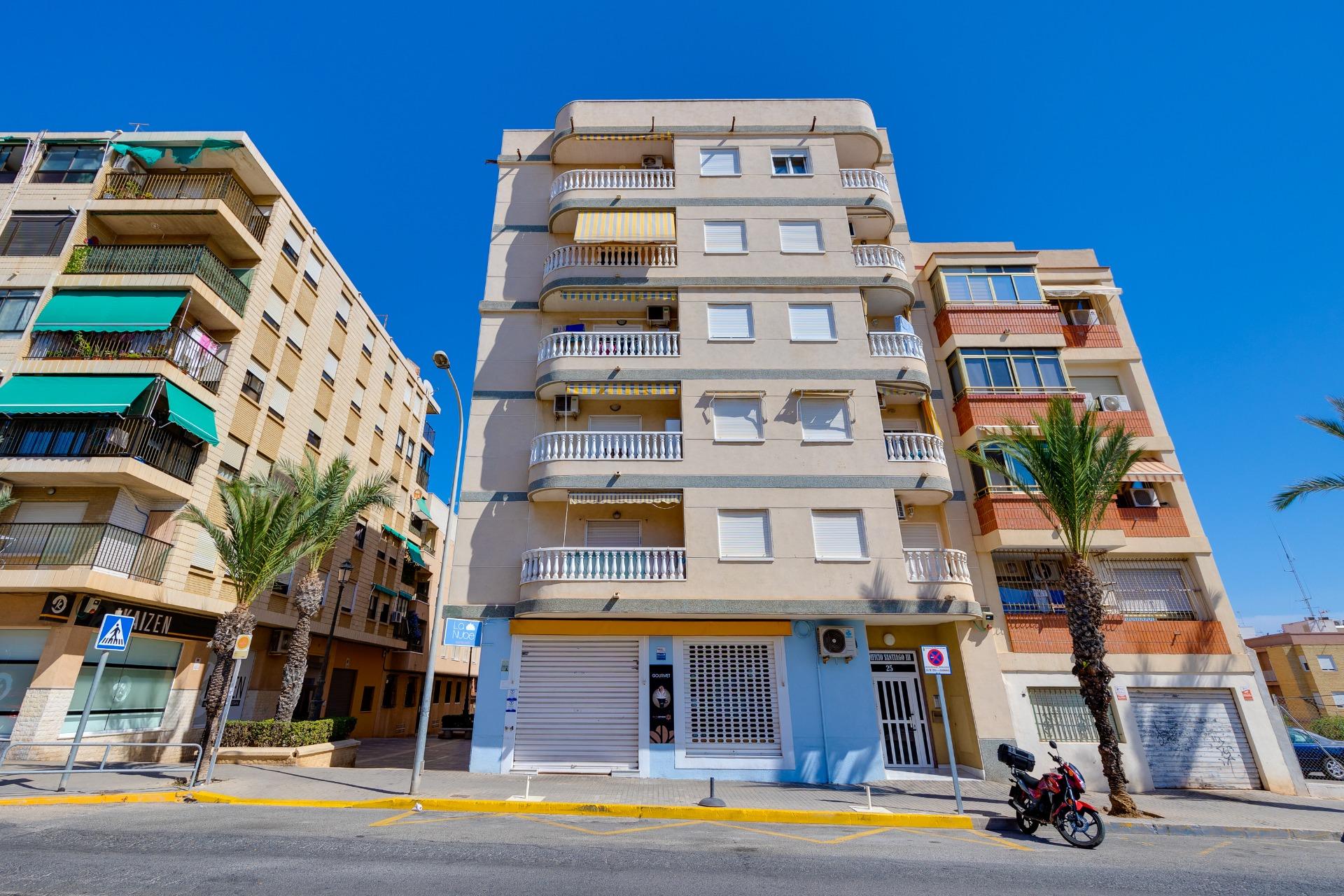 2 Bed, 1 Bath, ApartmentFor Sale, Guardamar Del Segura, Alicante
