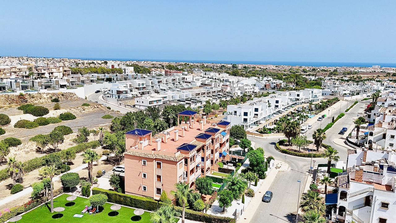 2 Bed, 2 Bath, ApartmentFor Sale, Villamartin, Alicante