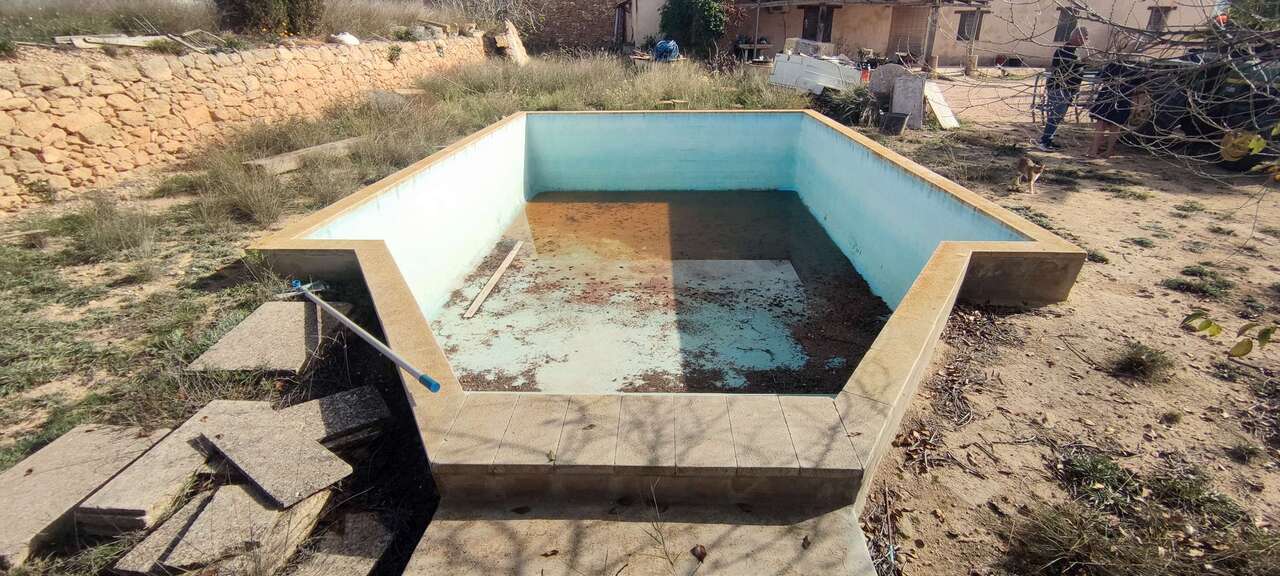 4 Bed, 1 Bath, HouseFor Sale, Pinoso, Alicante