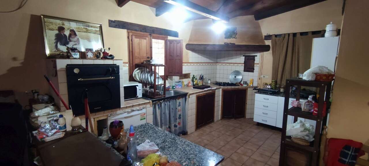 4 Bed, 1 Bath, HouseFor Sale, Pinoso, Alicante
