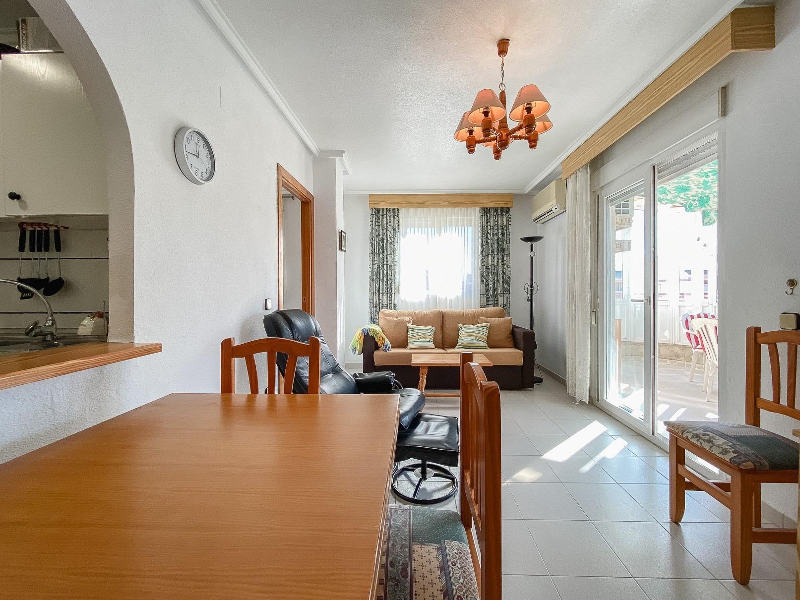 2 Bed, 1 Bath, ApartmentFor Sale, Torrevieja, Alicante