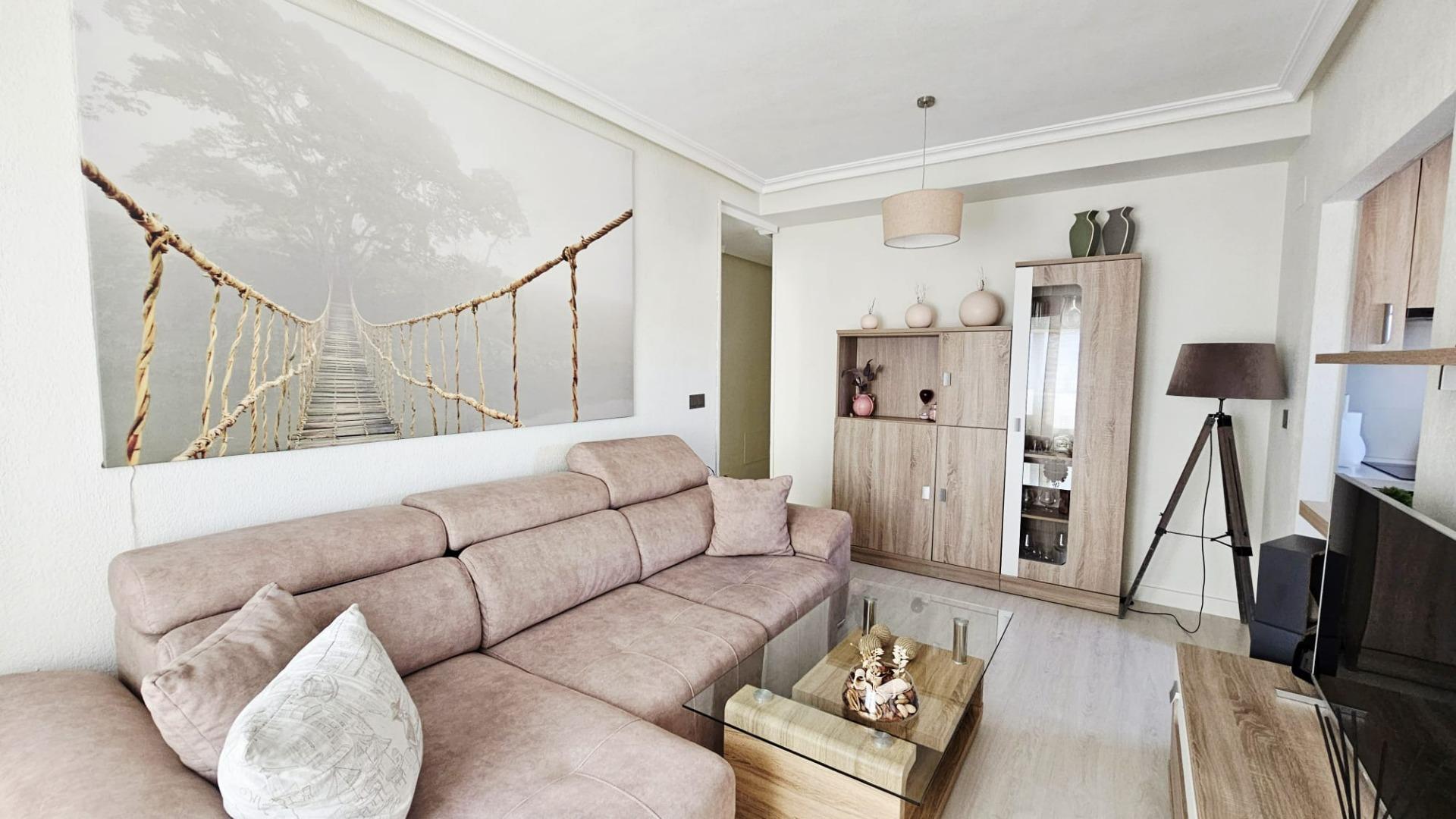 2 Bed, 1 Bath, ApartmentFor Sale, Torrevieja, Alicante