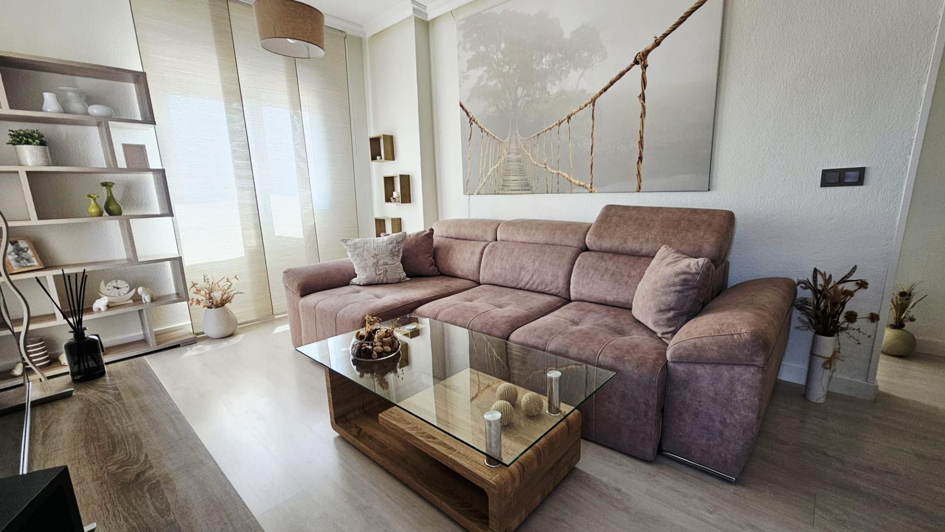 2 Bed, 1 Bath, ApartmentFor Sale, Torrevieja, Alicante