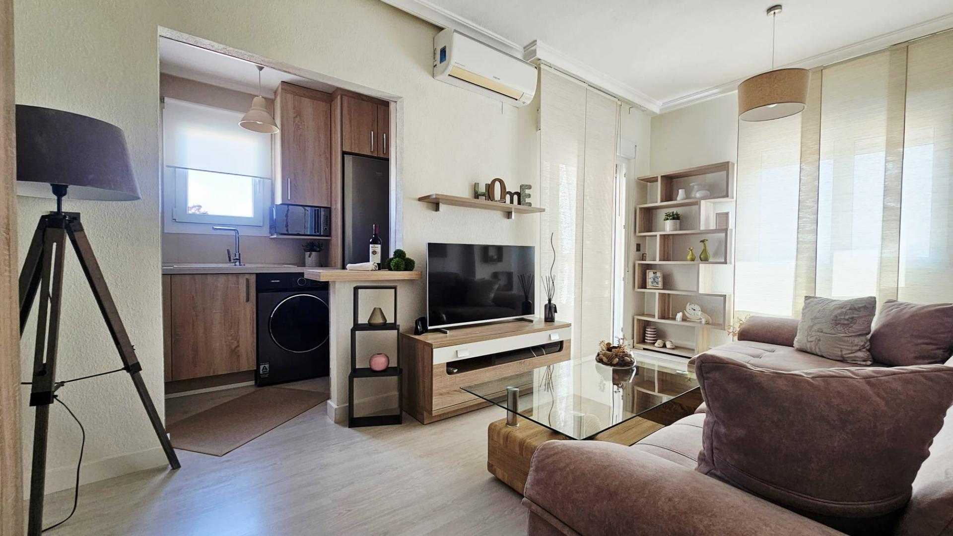 2 Bed, 1 Bath, ApartmentFor Sale, Torrevieja, Alicante