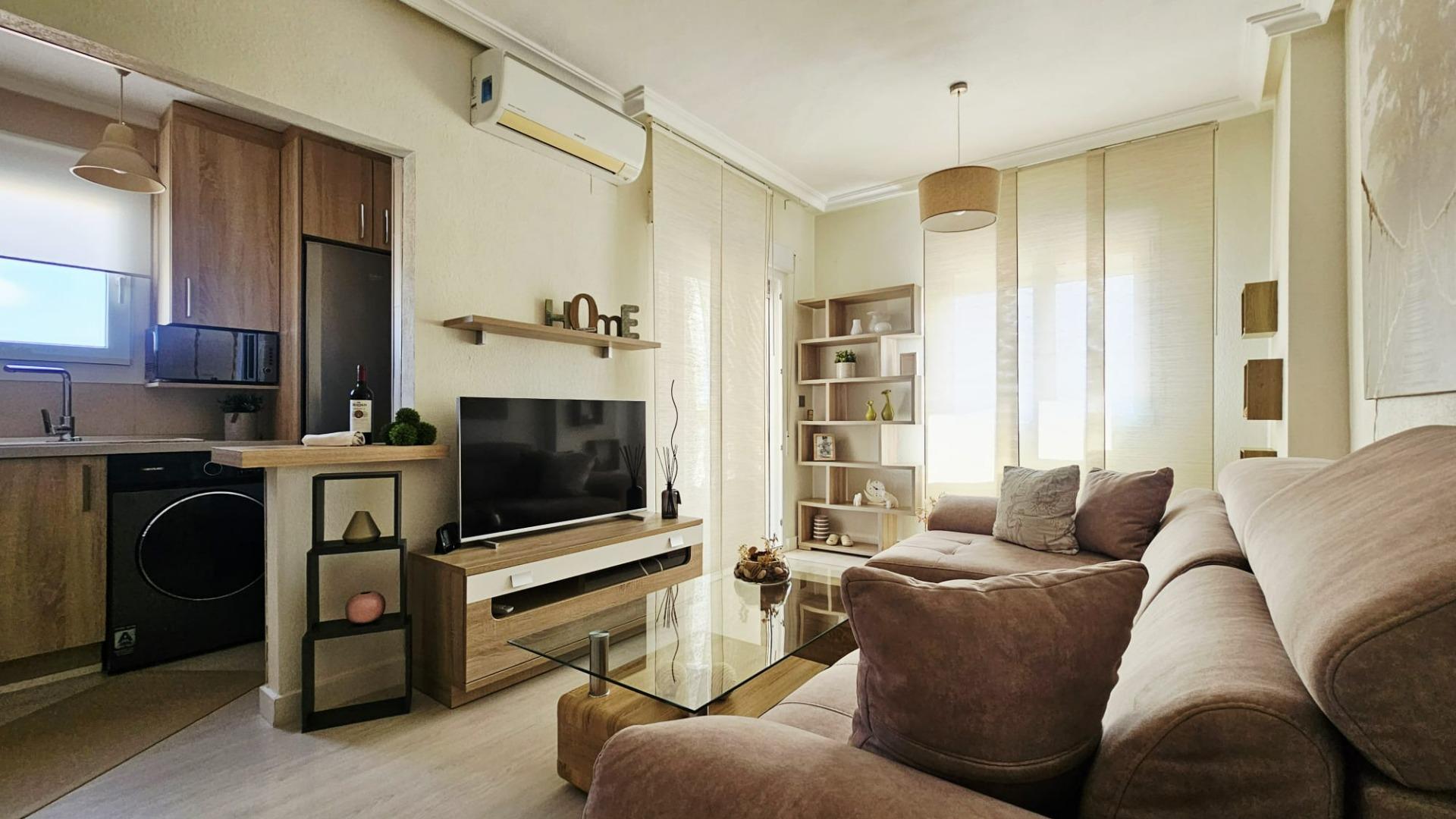 2 Bed, 1 Bath, ApartmentFor Sale, Torrevieja, Alicante