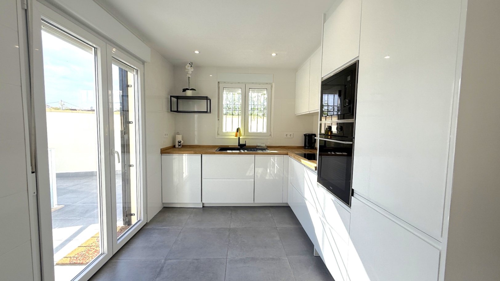 2 Bed, 2 Bath, HouseFor Sale, Orihuela, Alicante