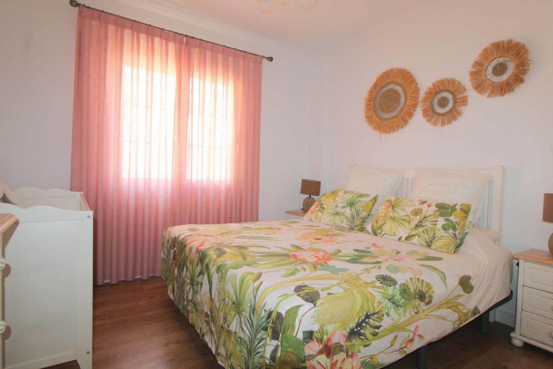 3 Bed, 2 Bath, ApartmentFor Sale, Torrevieja, Alicante