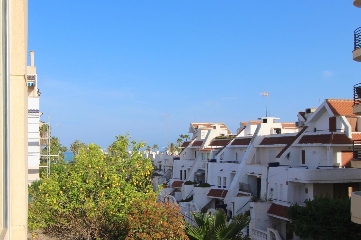 3 Bed, 2 Bath, ApartmentFor Sale, Torrevieja, Alicante