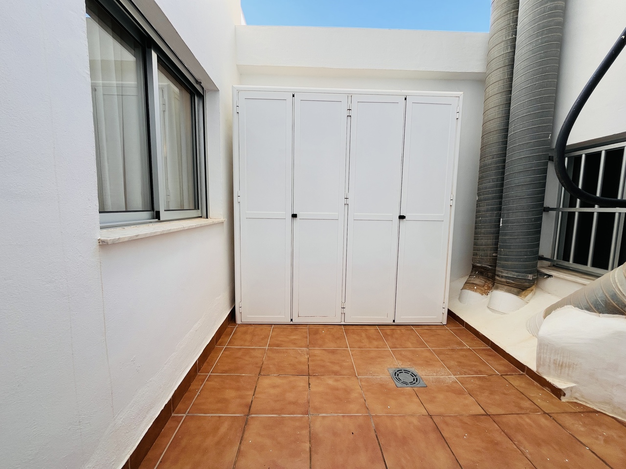 3 Bed, 2 Bath, ApartmentFor Sale, Guardamar Del Segura, Alicante