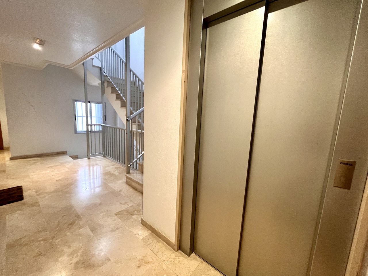 3 Bed, 2 Bath, ApartmentFor Sale, Guardamar Del Segura, Alicante