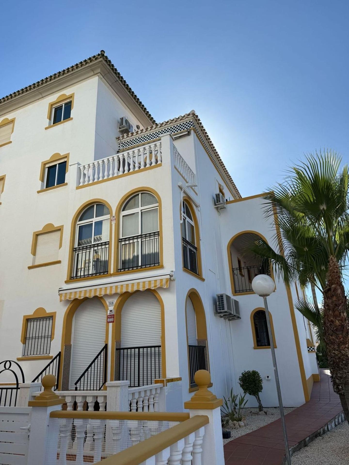 3 Bed, 1 Bath, HouseFor Sale, Torrevieja, Alicante