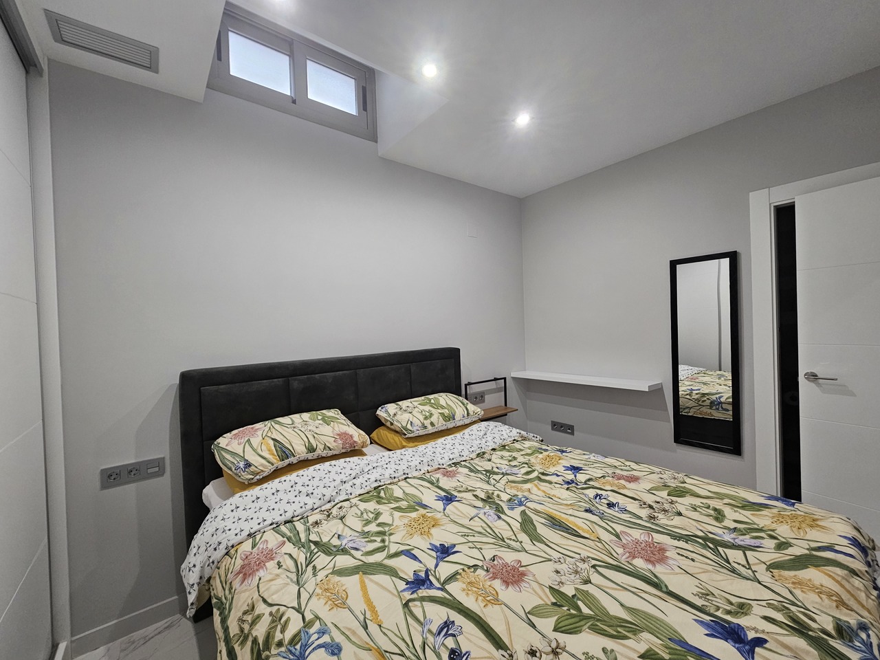 4 Bed, 4 Bath, HouseFor Sale, Villamartin, Alicante