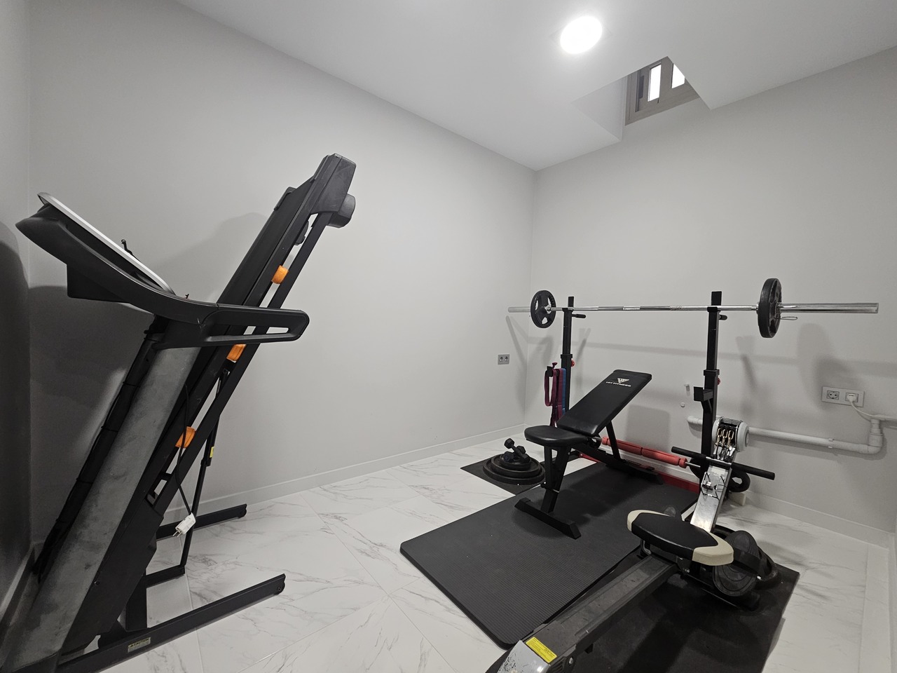 4 Bed, 4 Bath, HouseFor Sale, Villamartin, Alicante