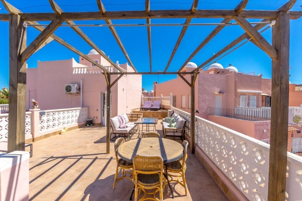 5 Bed, 2 Bath, HouseFor Sale, Torrevieja, Alicante