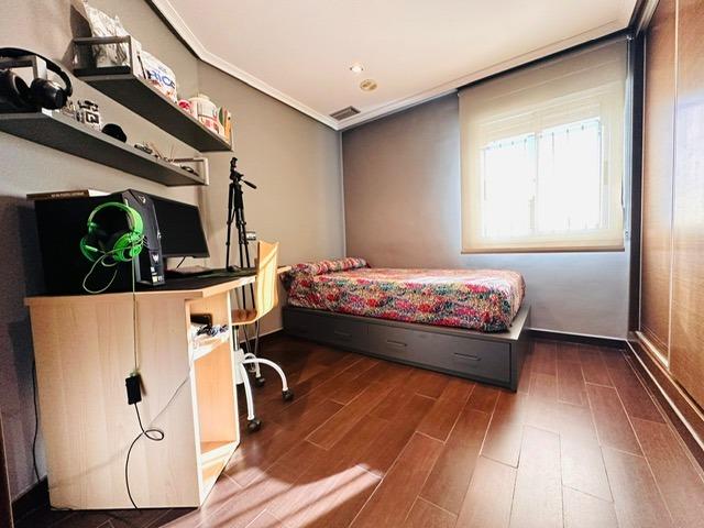 3 Bed, 2 Bath, ApartmentFor Sale, Torrevieja, Alicante