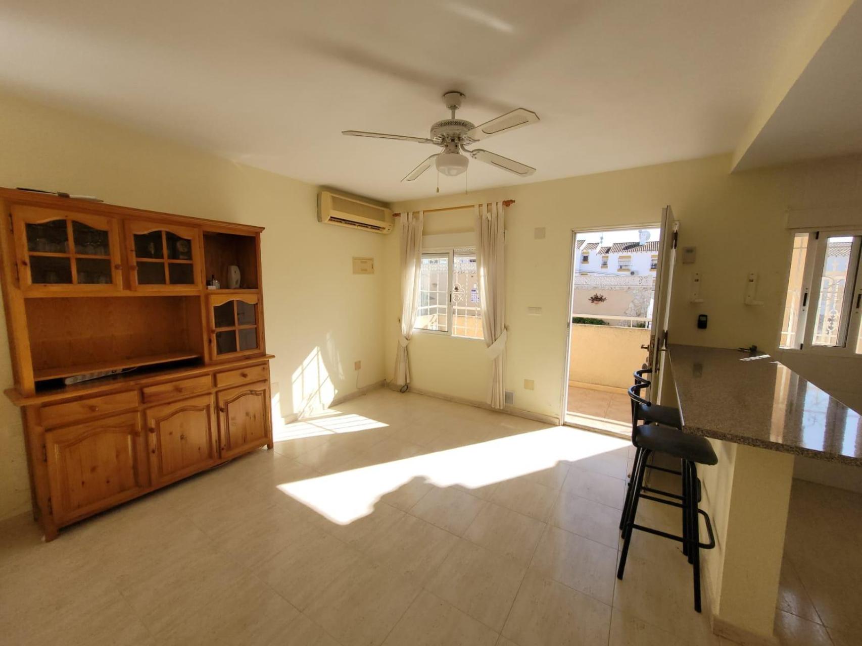 2 Bed, 1 Bath, HouseFor Sale, San Miguel de Salinas, Alicante